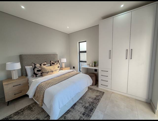 4 BEDROOM FREEHOLD FOR SALE IN FOUNTAINBROOK ESTATE